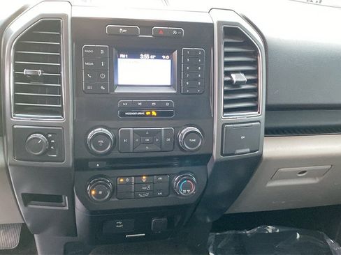 Used 2018 Ford F150 XLT image 23