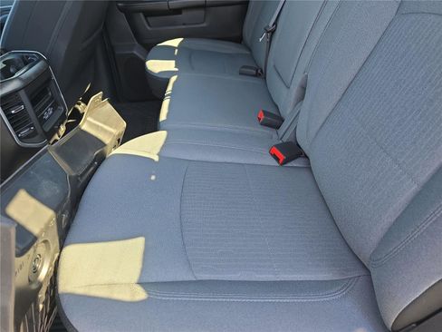 Used 2021 RAM 2500 Big Horn w/ Level B Equipment Group image 15