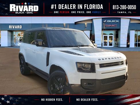 Used 2025 Land Rover Defender 110 X-Dynamic SE AWD/4WD image 1