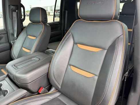 Used 2024 GMC Yukon XL AT4 w/ AT4 Premium Plus Package image 21