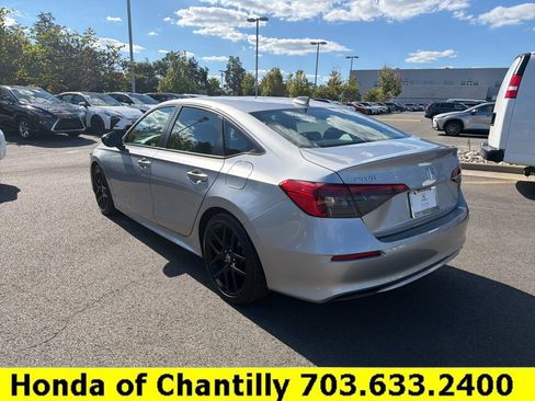 Used 2024 Honda Civic Sport image 5