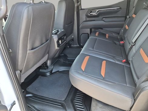 Used 2025 GMC Sierra 1500 AT4 w/ AT4 Premium Package AWD/4WD image 20