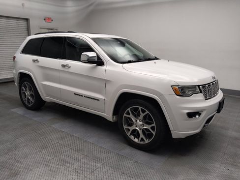 Used 2020 Jeep Grand Cherokee Overland AWD/4WD image 11