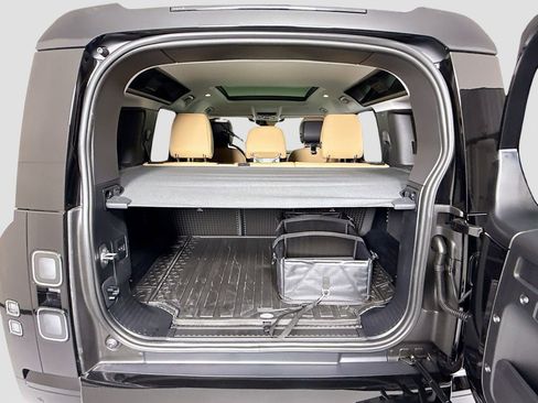 New 2026 Land Rover Defender 110 X-Dynamic SE AWD/4WD image 29