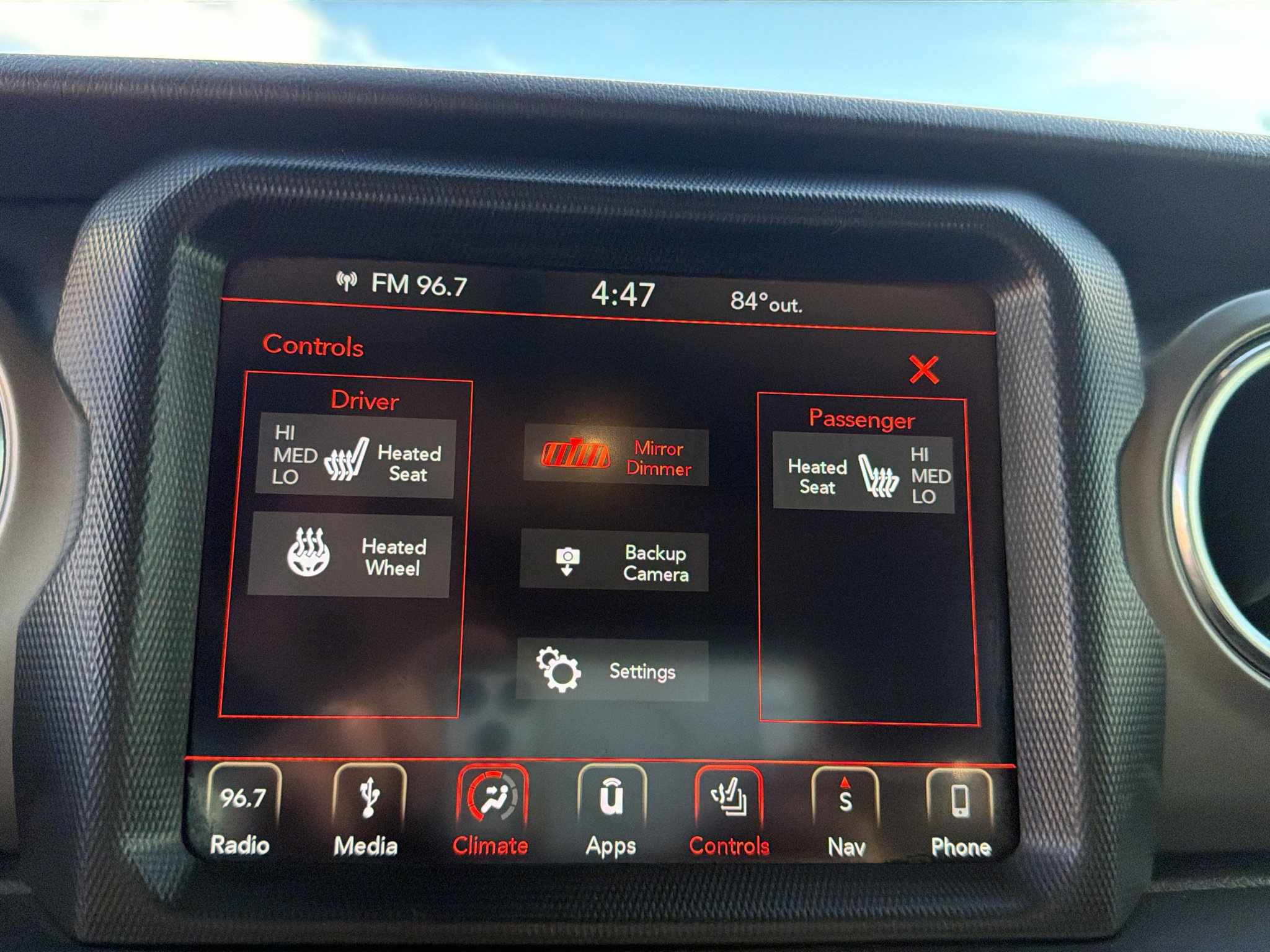Used 2019 Jeep Wrangler Unlimited Rubicon w/ Dual Top Group AWD/4WD image 27