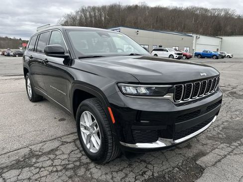 Used 2023 Jeep Grand Cherokee L Laredo image 11