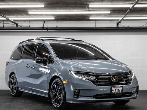 Used 2024 Honda Odyssey Sport image 7