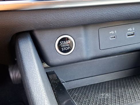 Certified 2022 Nissan Rogue SV image 22