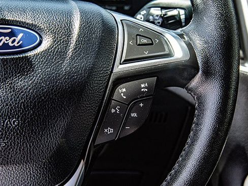 Used 2024 Ford Edge SEL AWD/4WD image 10