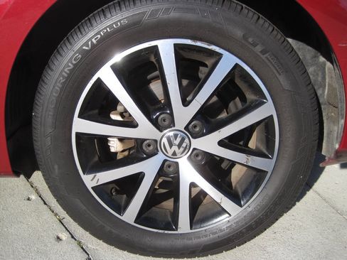 Used 2016 Volkswagen Jetta SE FWD image 16