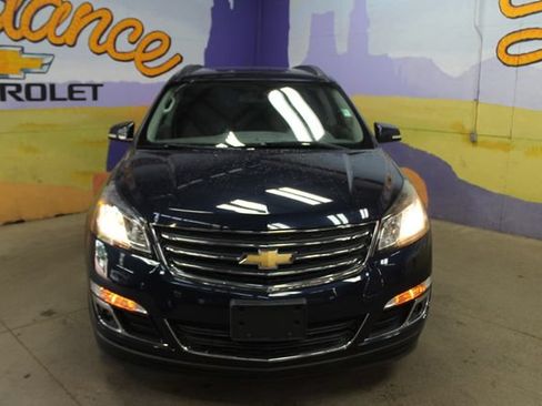 Used 2017 Chevrolet Traverse LT w/ True North Edition FWD image 3