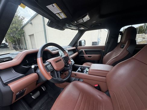 Certified 2025 Land Rover Defender 110 AWD/4WD image 12