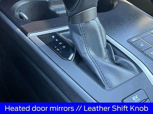 Used 2024 Lexus UX 250h F Sport image 24