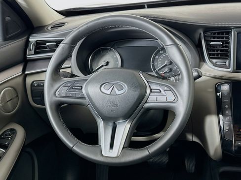 Used 2023 INFINITI QX50 Luxe image 18