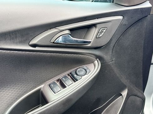 Used 2024 Chevrolet Malibu LT image 7