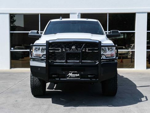 Used 2022 RAM 2500 Big Horn AWD/4WD image 2