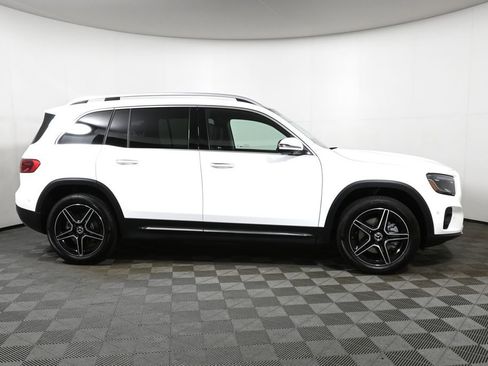 New 2026 Mercedes-Benz GLB 250 4MATIC image 8