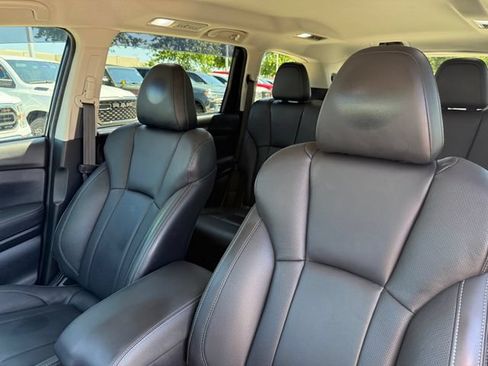 Used 2020 Subaru Ascent Limited w/ Popular Package #3 AWD/4WD image 9