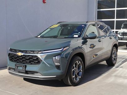 Used 2025 Chevrolet Trax LT