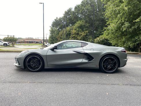 Used 2024 Chevrolet Corvette Stingray Preferred Cpe w/ Battery Protection Package RWD image 6