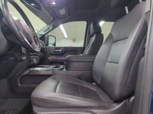 Used 2022 Chevrolet Silverado 2500 LTZ w/ LTZ Convenience Package AWD/4WD image 13