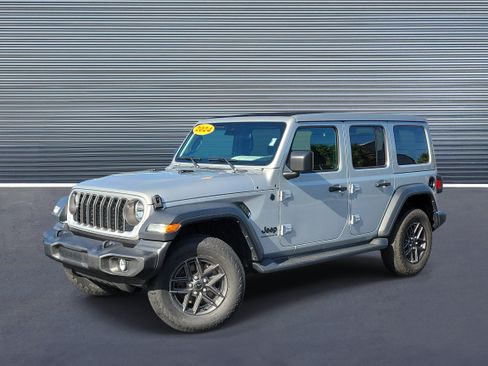 Used 2024 Jeep Wrangler Unlimited Sport AWD/4WD image 1