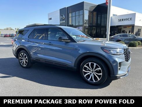 Used 2025 Ford Explorer ST-Line w/ Premium Package image 1