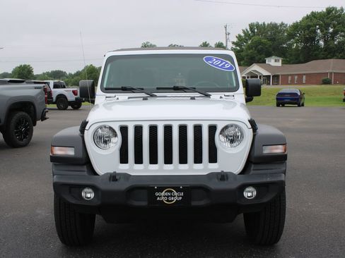 Used 2019 Jeep Wrangler Unlimited Sport S AWD/4WD image 3