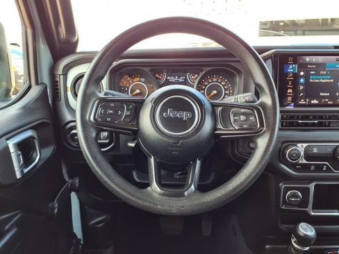 Used 2024 Jeep Wrangler Unlimited Sport AWD/4WD image 15