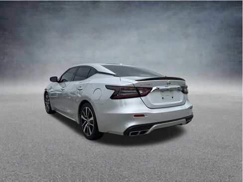 Used 2021 Nissan Maxima 3.5 SV w/ Floor Mat Group FWD image 9