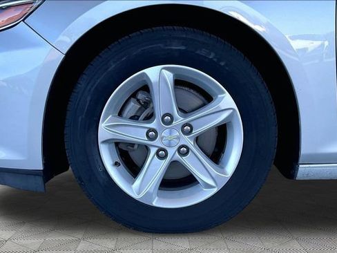 Used 2019 Chevrolet Malibu LS FWD image 21
