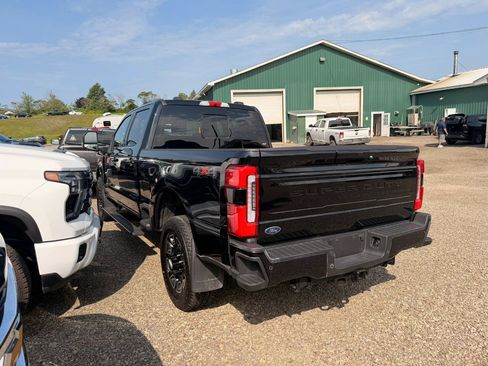 Used 2025 Ford F250 Platinum AWD/4WD image 2