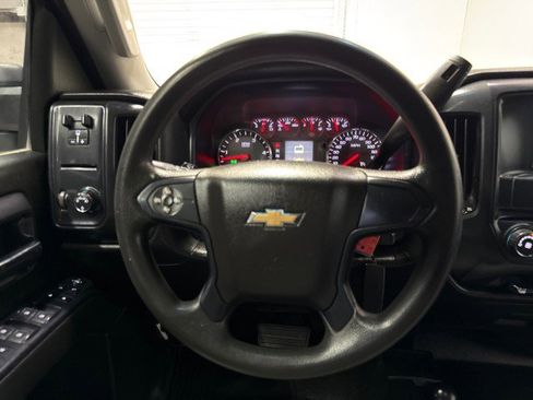 Used 2019 Chevrolet Silverado 2500 W/T AWD/4WD image 17