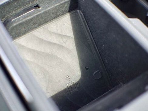 Used 2025 INFINITI QX80 Sensory image 33