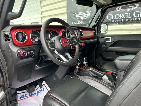 Used 2022 Jeep Wrangler Unlimited Rubicon w/ LED Lighting Group AWD/4WD image 10