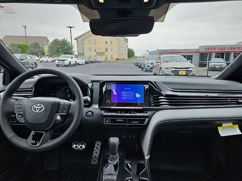 Certified 2026 Toyota Camry SE w/ Convenience Package FWD image 10