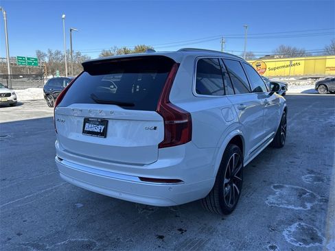 Certified 2024 Volvo XC90 B6 Plus w/ Protection Package Premier image 8