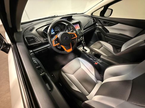 Used 2022 Subaru Crosstrek 2.0i Premium w/ Popular Package #2 image 2