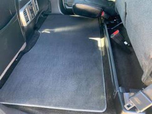 Used 2015 Ford F150 Platinum w/ Equipment Group 701A Luxury image 23