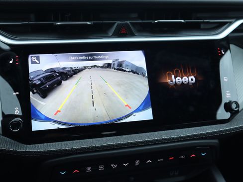 New 2026 Jeep Cherokee Laredo AWD/4WD image 7