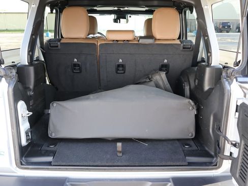 Used 2022 Jeep Wrangler Unlimited Rubicon 4xe w/ Cold Weather Group image 18