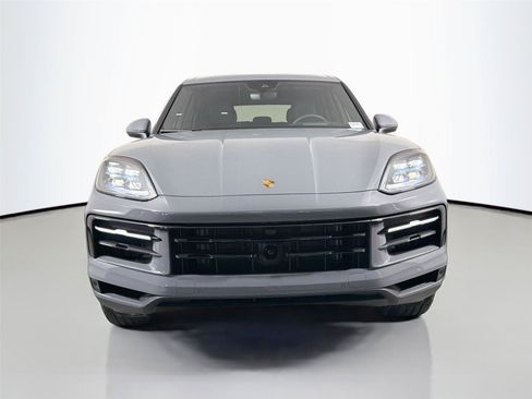 Certified 2026 Porsche Cayenne AWD/4WD image 10