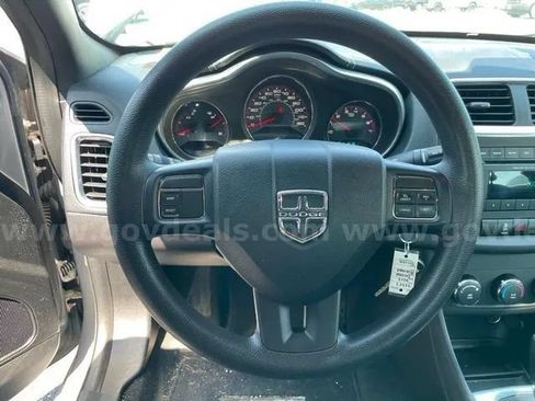 Used 2013 Dodge Avenger SE FWD image 18