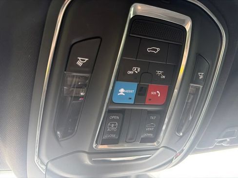 Used 2023 Jeep Grand Cherokee L Laredo AWD/4WD image 27