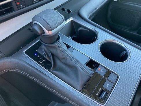 Certified 2025 Toyota Sienna XLE image 23