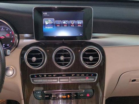 Used 2017 Mercedes-Benz GLC 300 image 15