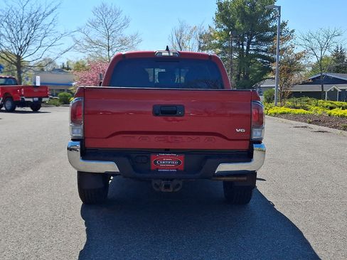Certified 2023 Toyota Tacoma TRD Off-Road AWD/4WD image 6