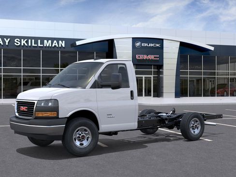 New 2025 GMC Savana 3500 w/ Power Convenience Package image 2