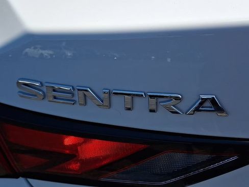 Used 2025 Nissan Sentra SV FWD image 31