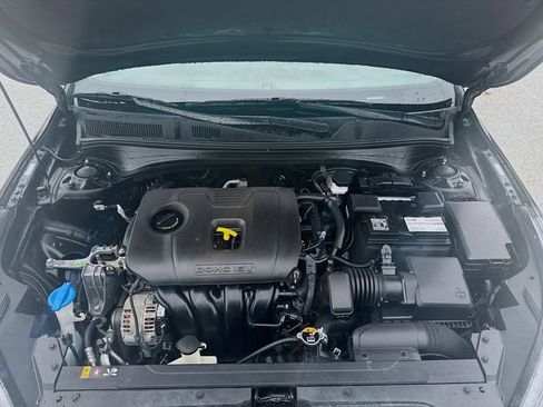 Certified 2023 Kia Forte LXS image 25